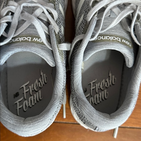 New Balance Fresh Foam Arishi Gray & White Running Shoes Size 8.5 - Picture 6 of 8